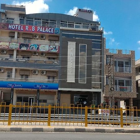 Hotel Rb Palace Dhaulpur Kültér fotó