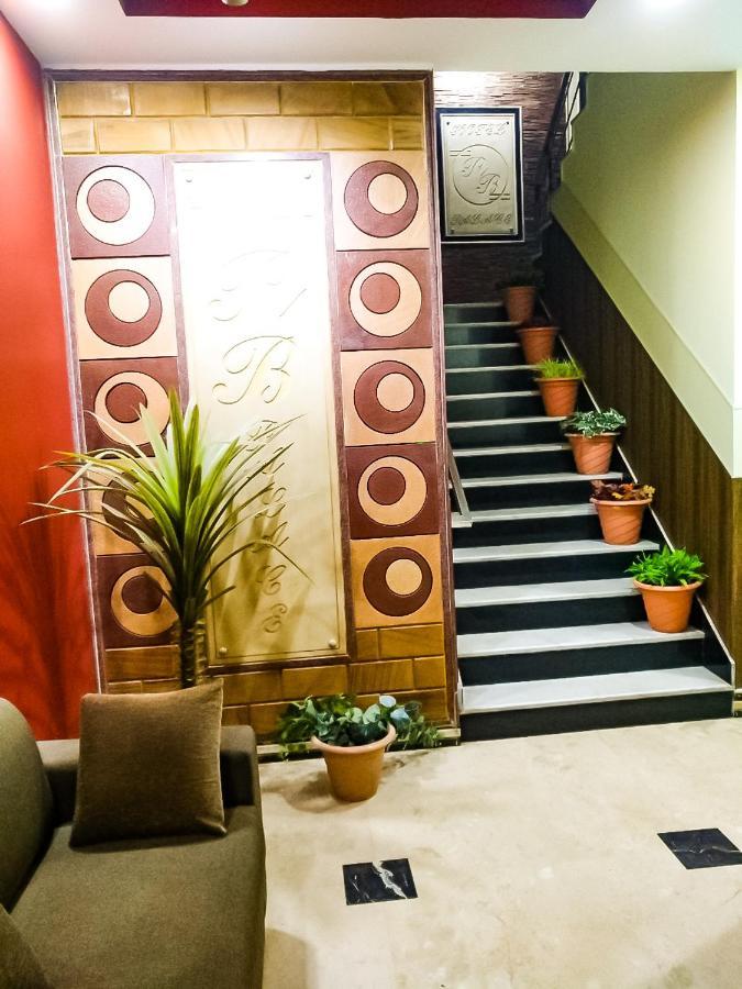 Hotel Rb Palace Dhaulpur Kültér fotó