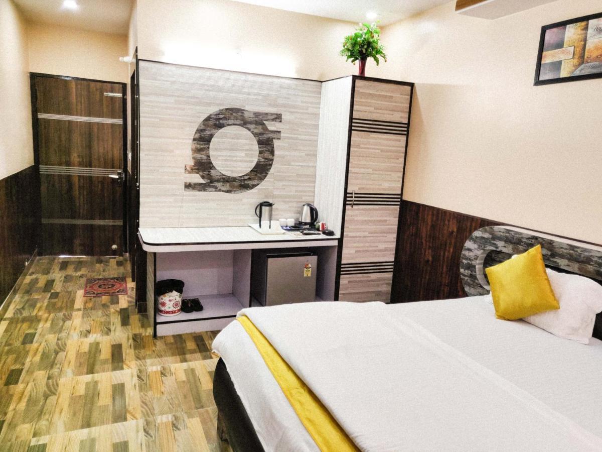 Hotel Rb Palace Dhaulpur Kültér fotó